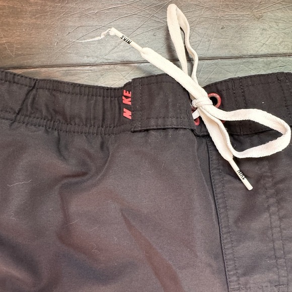 Vtg Nike Swim Shorts Trunks Mens Size L Drawstring Black Red Hawaiian Liner - Picture 4 of 6